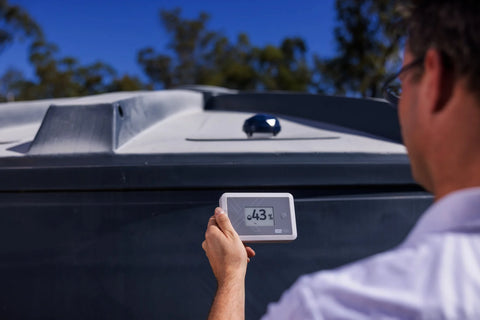 We make tank water
visible.